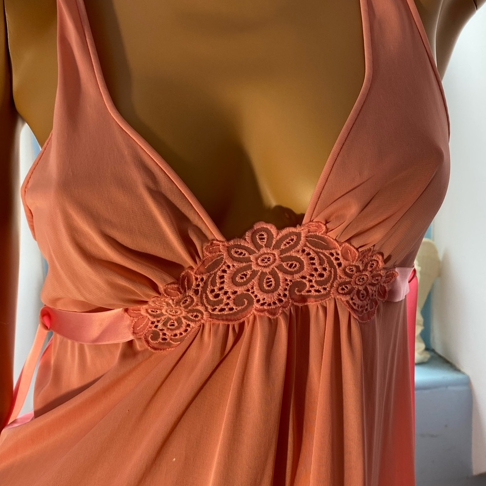 Vintage VASARETTE PINK EMBROIDERED NIGHTGOWN SIZE S RIBBON DRAWSTRING